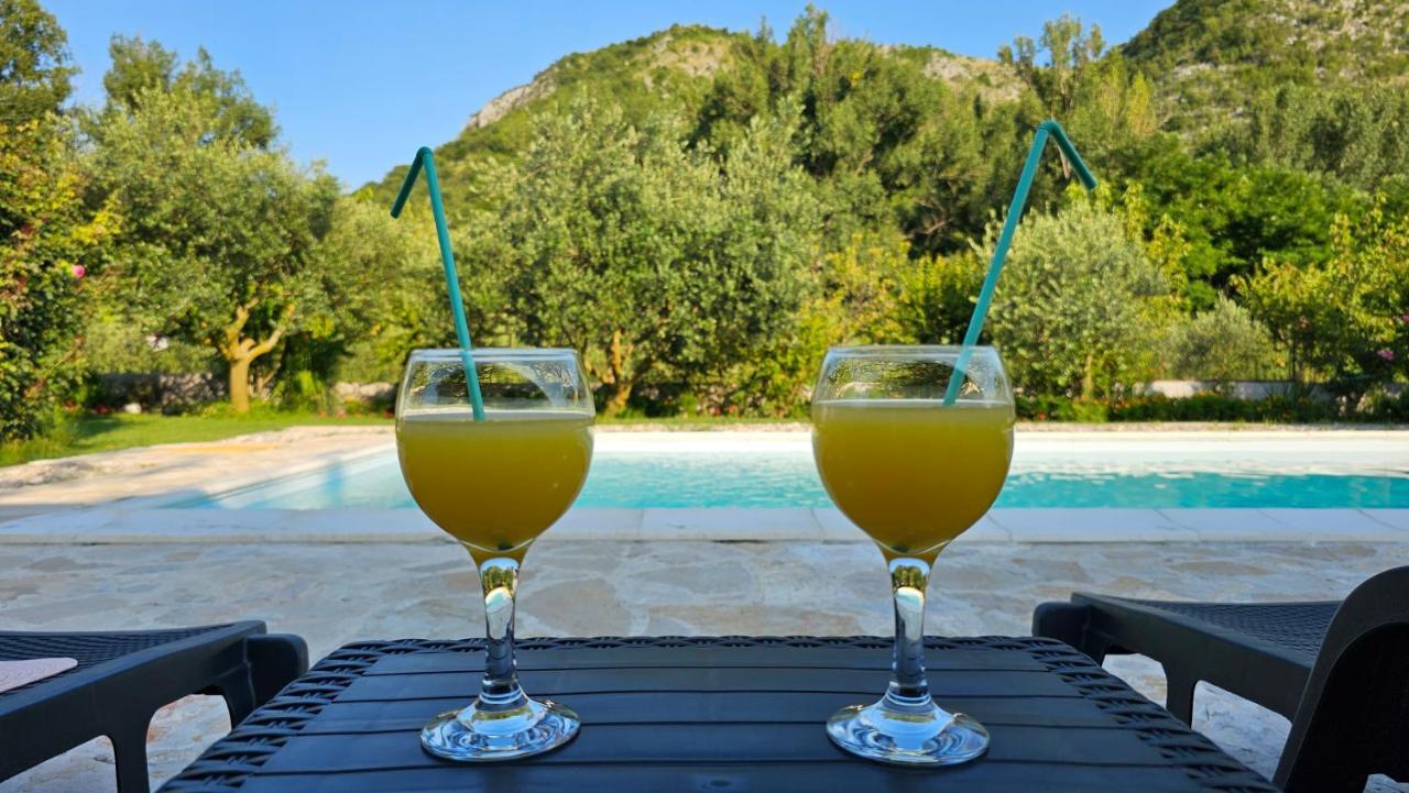 Holiday Home Natura With Private Pool Mostar Exterior foto