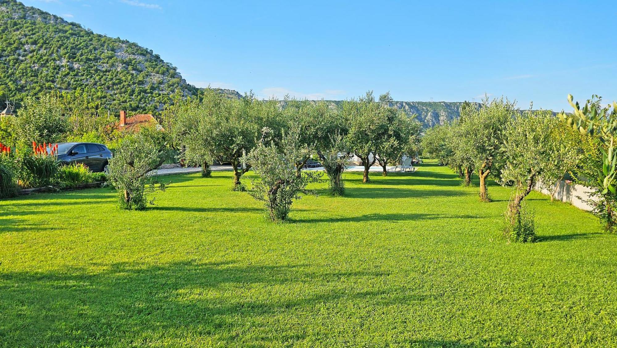Holiday Home Natura With Private Pool Mostar Exterior foto